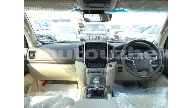 Big with watermark toyota land cruiser andijon import dubai 2742