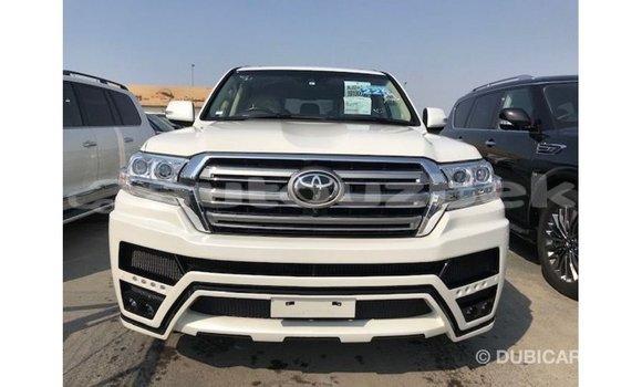 Buy Import Toyota Land Cruiser White Car in Import - Dubai in Andijon Buy Import Toyota Land Cruiser White Car in Import - Dubai in Andijon