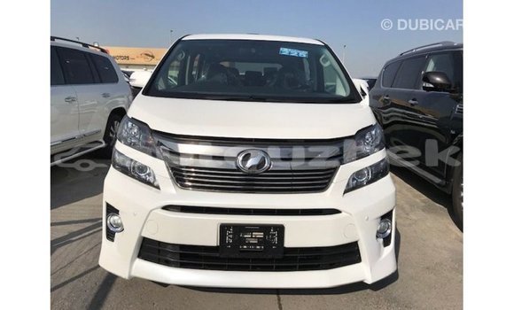 Buy Import Toyota Vellfire White Car in Import - Dubai in Andijon Buy Import Toyota Vellfire White Car in Import - Dubai in Andijon