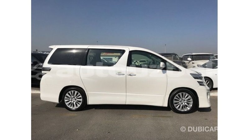 Big with watermark toyota vellfire andijon import dubai 2743