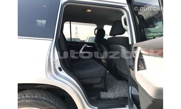 Buy Import Toyota Land Cruiser Other Car in Import - Dubai in Andijon Buy Import Toyota Land Cruiser Other Car in Import - Dubai in Andijon