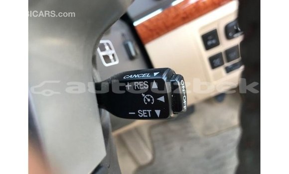 Buy Import Toyota Land Cruiser White Car in Import - Dubai in Andijon Buy Import Toyota Land Cruiser White Car in Import - Dubai in Andijon