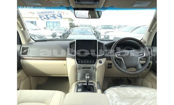 Buy Import Toyota Land Cruiser White Car in Import - Dubai in Andijon Buy Import Toyota Land Cruiser White Car in Import - Dubai in Andijon