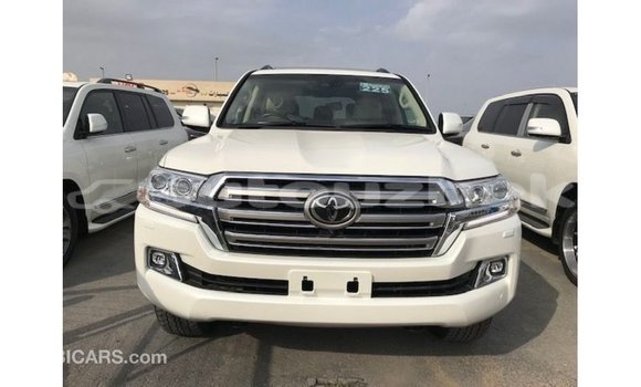 Buy Import Toyota Land Cruiser White Car in Import - Dubai in Andijon Buy Import Toyota Land Cruiser White Car in Import - Dubai in Andijon
