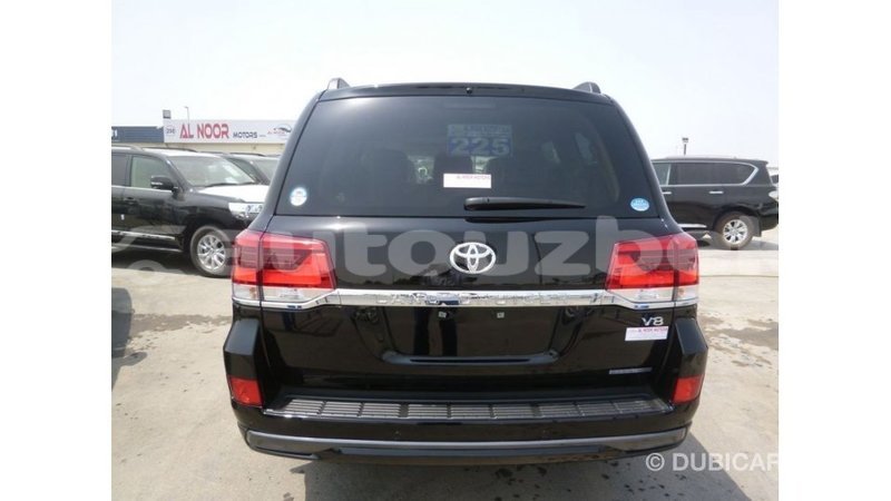 Big with watermark toyota land cruiser andijon import dubai 2750
