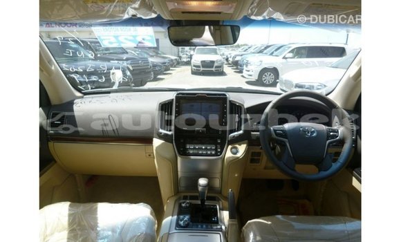 Buy Import Toyota Land Cruiser White Car in Import - Dubai in Andijon Buy Import Toyota Land Cruiser White Car in Import - Dubai in Andijon