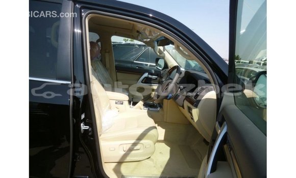 Buy Import Toyota Land Cruiser Black Car in Import - Dubai in Andijon Buy Import Toyota Land Cruiser Black Car in Import - Dubai in Andijon