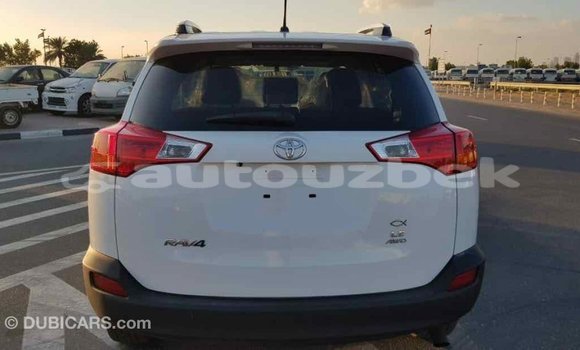 Buy Import Toyota RAV4 White Car in Import - Dubai in Andijon Buy Import Toyota RAV4 White Car in Import - Dubai in Andijon