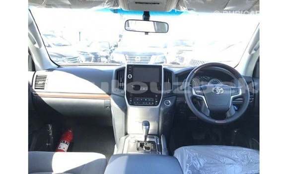 Buy Import Toyota Land Cruiser White Car in Import - Dubai in Andijon Buy Import Toyota Land Cruiser White Car in Import - Dubai in Andijon