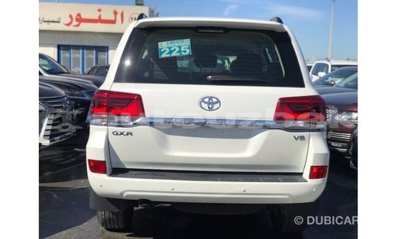 Buy Import Toyota Land Cruiser White Car in Import - Dubai in Andijon Buy Import Toyota Land Cruiser White Car in Import - Dubai in Andijon