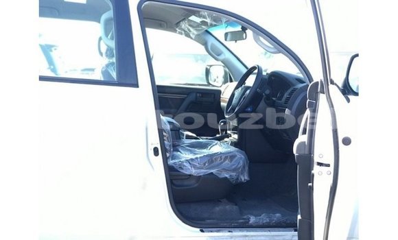 Buy Import Toyota Land Cruiser White Car in Import - Dubai in Andijon Buy Import Toyota Land Cruiser White Car in Import - Dubai in Andijon
