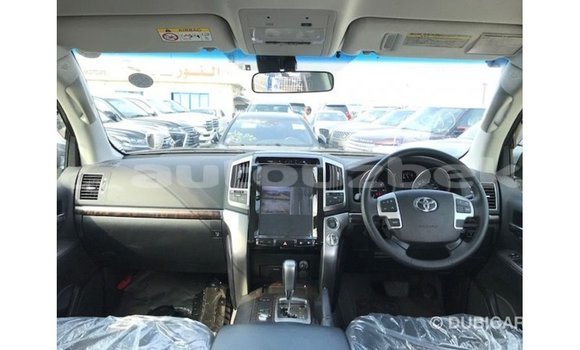Buy Import Toyota Land Cruiser Other Car in Import - Dubai in Andijon Buy Import Toyota Land Cruiser Other Car in Import - Dubai in Andijon