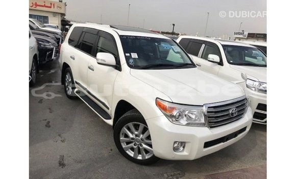 Buy Import Toyota Land Cruiser White Car in Import - Dubai in Andijon Buy Import Toyota Land Cruiser White Car in Import - Dubai in Andijon