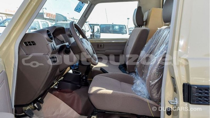 Big with watermark toyota land cruiser andijon import dubai 2776
