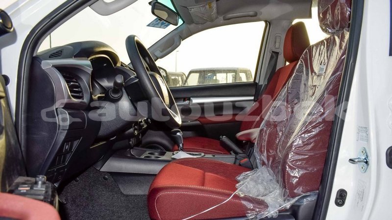 Big with watermark toyota hilux andijon import dubai 2779
