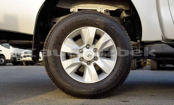Buy Import Toyota Hilux White Car in Import - Dubai in Andijon Buy Import Toyota Hilux White Car in Import - Dubai in Andijon