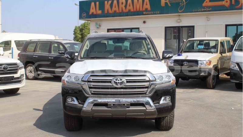 Big with watermark toyota land cruiser andijon import dubai 2780