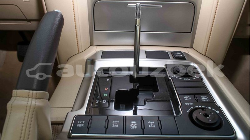 Big with watermark toyota land cruiser andijon import dubai 2780