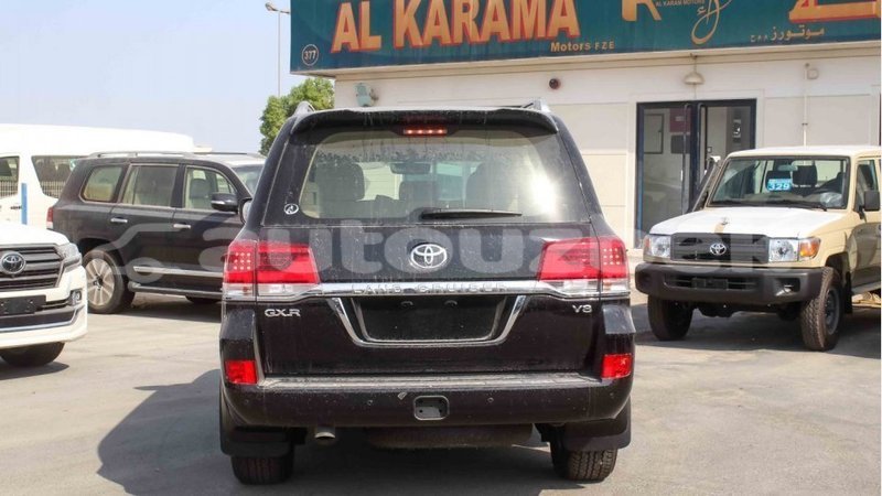 Big with watermark toyota land cruiser andijon import dubai 2780