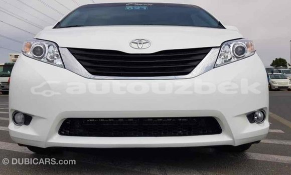 Buy Import Toyota Sienna White Car in Import - Dubai in Andijon Buy Import Toyota Sienna White Car in Import - Dubai in Andijon