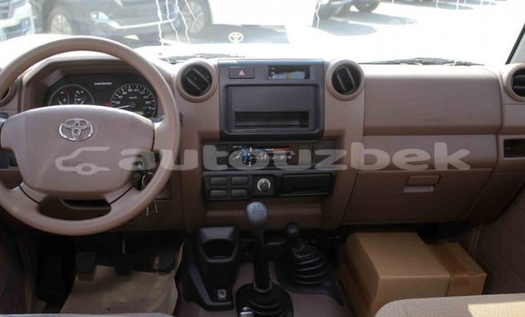 Buy Import Toyota Land Cruiser Beige Car in Import - Dubai in Andijon Buy Import Toyota Land Cruiser Beige Car in Import - Dubai in Andijon