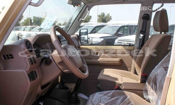 Buy Import Toyota Land Cruiser Beige Car in Import - Dubai in Andijon Buy Import Toyota Land Cruiser Beige Car in Import - Dubai in Andijon