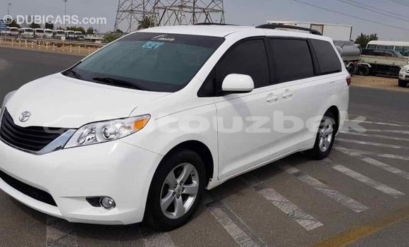 Buy Import Toyota Sienna White Car in Import - Dubai in Andijon Buy Import Toyota Sienna White Car in Import - Dubai in Andijon