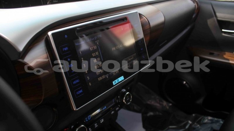 Big with watermark toyota hilux andijon import dubai 2783