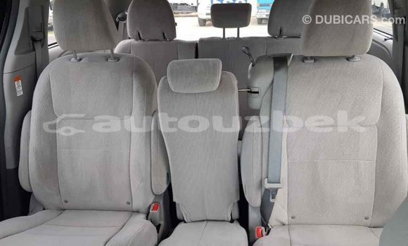 Buy Import Toyota Sienna White Car in Import - Dubai in Andijon Buy Import Toyota Sienna White Car in Import - Dubai in Andijon