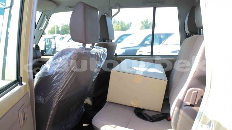 Big with watermark toyota land cruiser andijon import dubai 2789