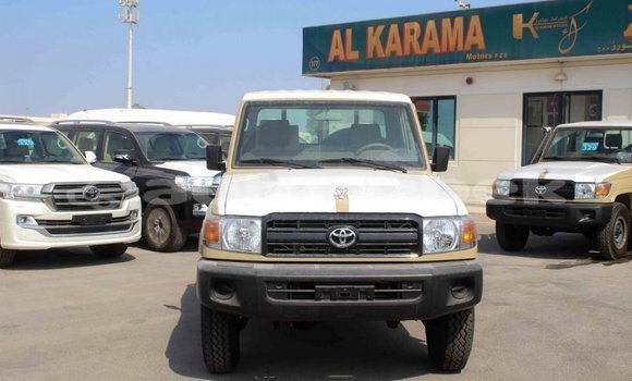 Buy Import Toyota Land Cruiser Beige Car in Import - Dubai in Andijon Buy Import Toyota Land Cruiser Beige Car in Import - Dubai in Andijon
