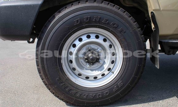 Buy Import Toyota Land Cruiser Beige Car in Import - Dubai in Andijon Buy Import Toyota Land Cruiser Beige Car in Import - Dubai in Andijon