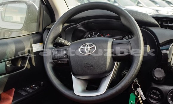 Buy Import Toyota Hilux White Car in Import - Dubai in Andijon Buy Import Toyota Hilux White Car in Import - Dubai in Andijon