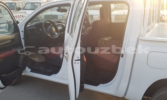 Buy Import Toyota Hilux White Car in Import - Dubai in Andijon Buy Import Toyota Hilux White Car in Import - Dubai in Andijon