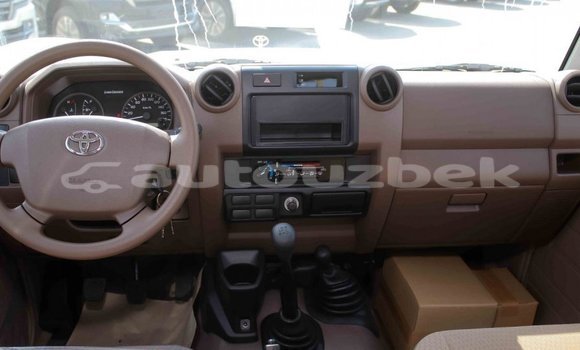 Buy Import Toyota Land Cruiser Beige Car in Import - Dubai in Andijon Buy Import Toyota Land Cruiser Beige Car in Import - Dubai in Andijon