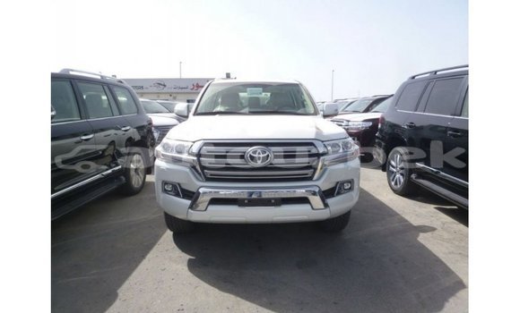 Buy Import Toyota Land Cruiser White Car in Import - Dubai in Andijon Buy Import Toyota Land Cruiser White Car in Import - Dubai in Andijon