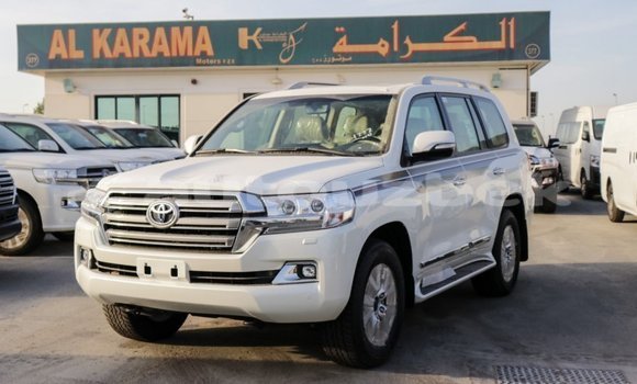 Buy Import Toyota Land Cruiser White Car in Import - Dubai in Andijon Buy Import Toyota Land Cruiser White Car in Import - Dubai in Andijon