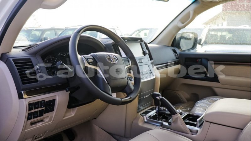 Big with watermark toyota land cruiser andijon import dubai 2809