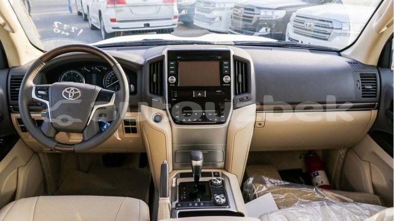 Big with watermark toyota land cruiser andijon import dubai 2809