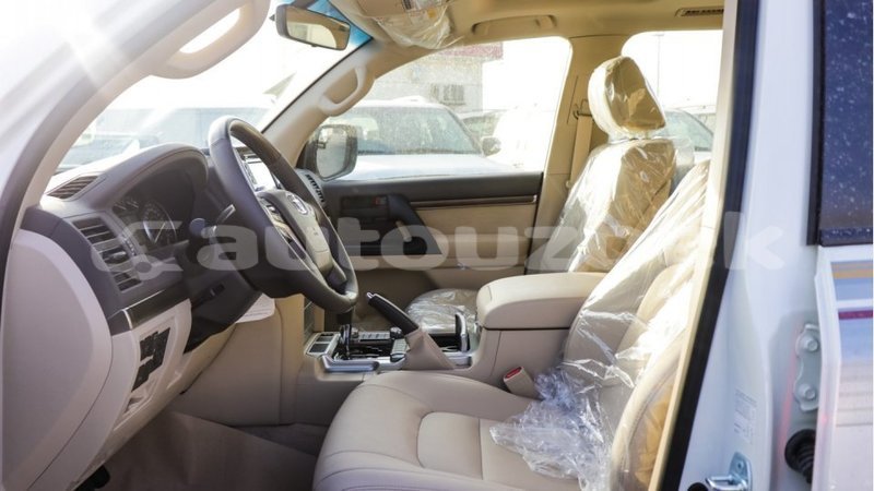 Big with watermark toyota land cruiser andijon import dubai 2809