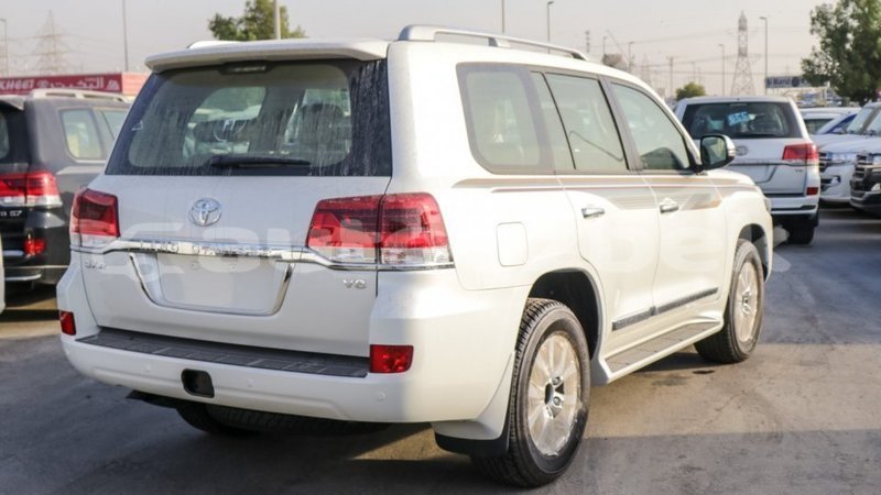 Big with watermark toyota land cruiser andijon import dubai 2809