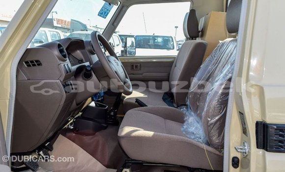 Buy Import Toyota Land Cruiser Beige Car in Import - Dubai in Andijon Buy Import Toyota Land Cruiser Beige Car in Import - Dubai in Andijon