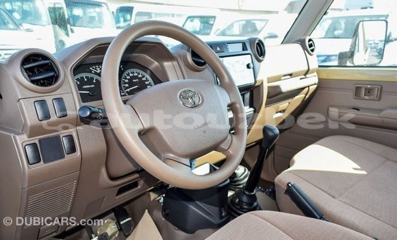 Buy Import Toyota Land Cruiser Beige Car in Import - Dubai in Andijon Buy Import Toyota Land Cruiser Beige Car in Import - Dubai in Andijon