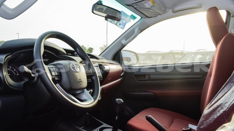 Big with watermark toyota hilux andijon import dubai 2813