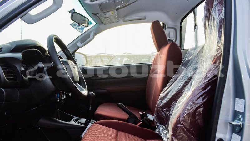 Big with watermark toyota hilux andijon import dubai 2813