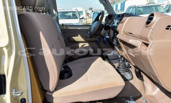 Buy Import Toyota Land Cruiser Beige Car in Import - Dubai in Andijon Buy Import Toyota Land Cruiser Beige Car in Import - Dubai in Andijon