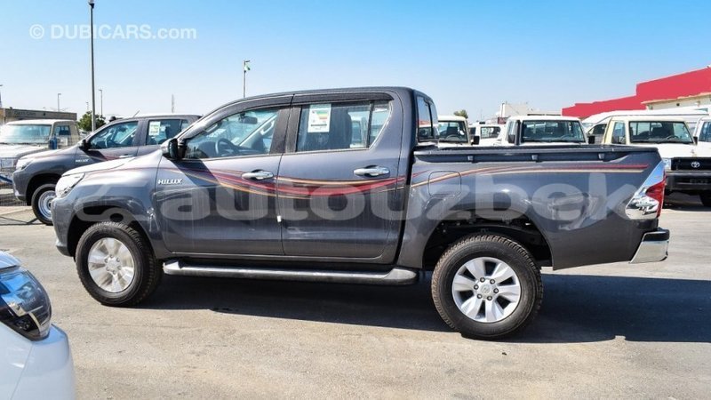 Big with watermark toyota hilux andijon import dubai 2815