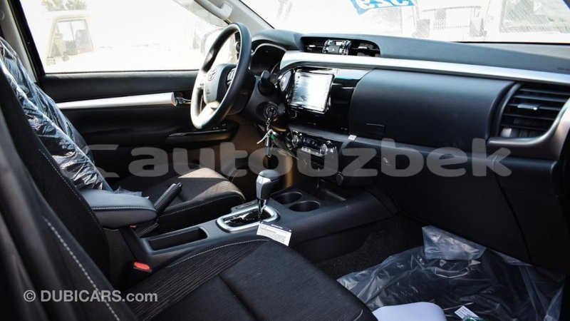 Big with watermark toyota hilux andijon import dubai 2815