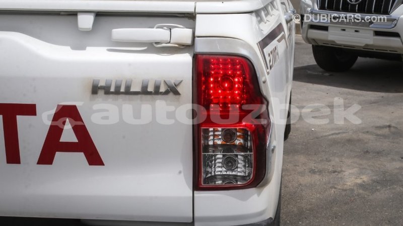 Big with watermark toyota hilux andijon import dubai 2816