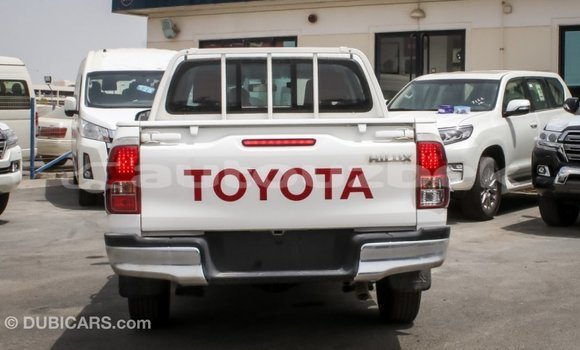 Buy Import Toyota Hilux White Car in Import - Dubai in Andijon Buy Import Toyota Hilux White Car in Import - Dubai in Andijon